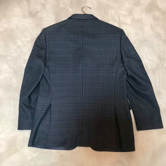 Burberry 3 button sports coat 100% wool, 42R - Picture 2 of 6